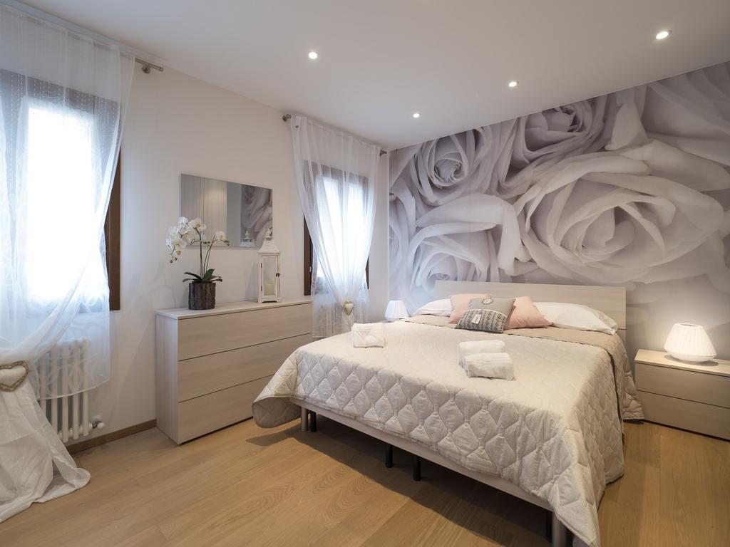 Maison Chanel Venetië Buitenkant foto